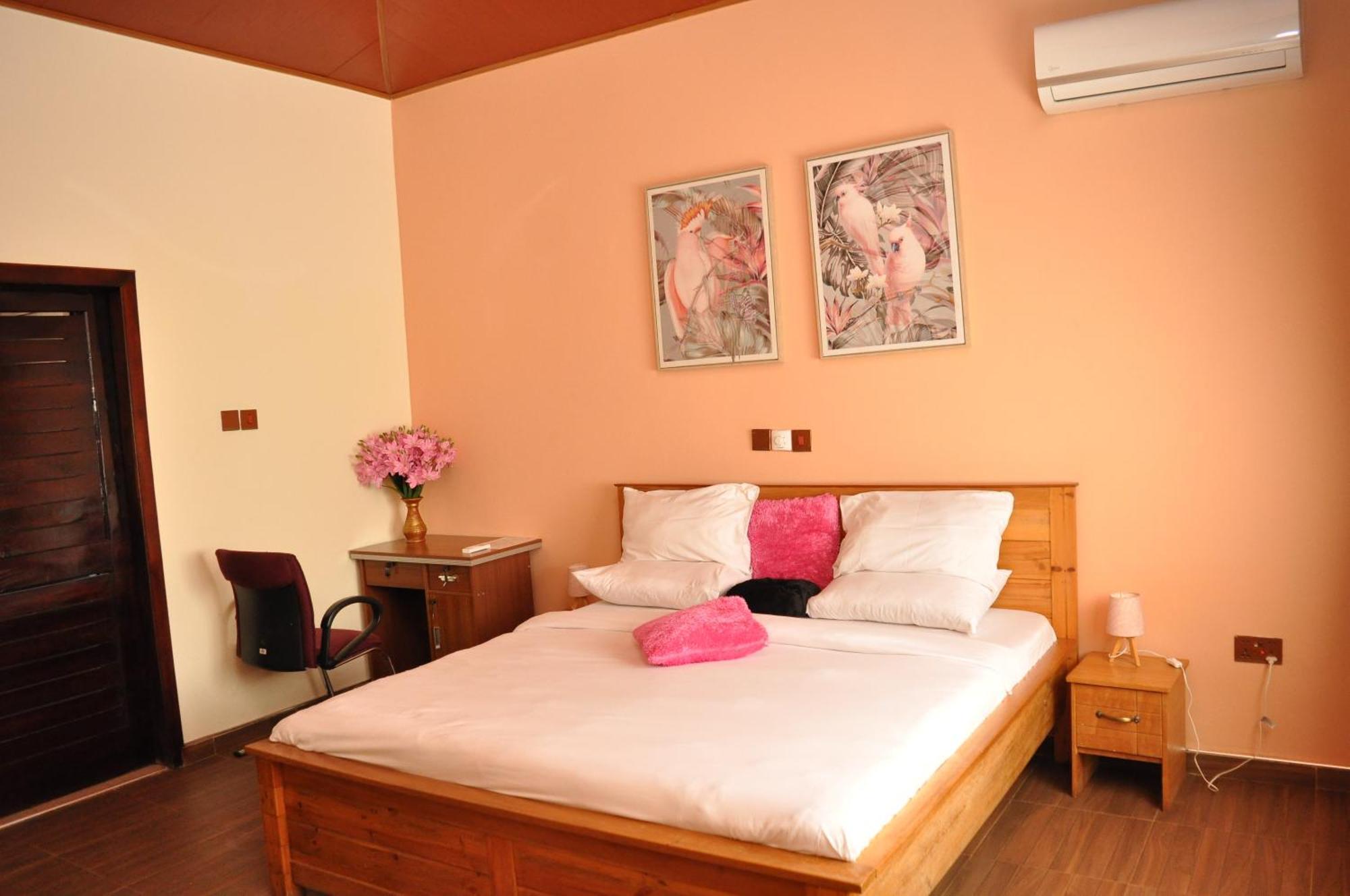 Santa Monica Home Lodge Senchi Экстерьер фото